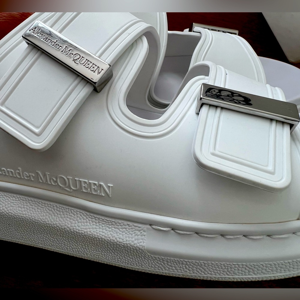 NIB Alexander McQueen Hybrid Slide Two-Band Rubber Slides White